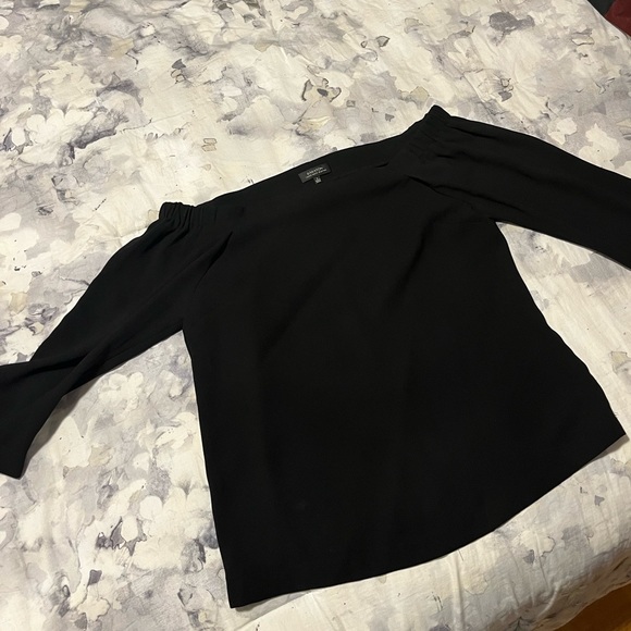 Babaton Rodrigo Blouse - Picture 2 of 10